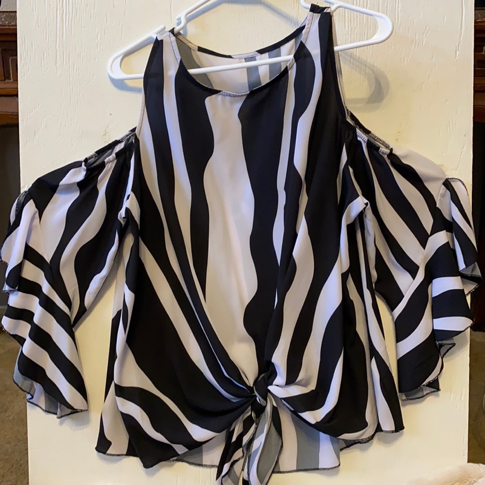 Black and white Blouse